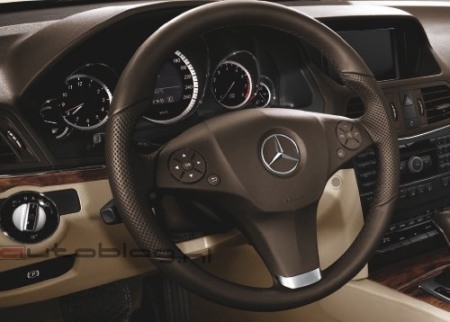 Mercedes E-Class Coupe 2010