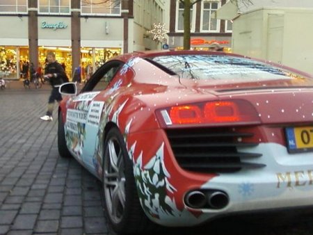 Audi R8 Christmas Edition