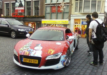 Audi R8 Christmas Edition