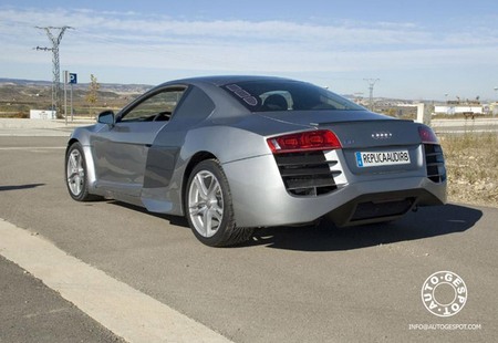 Audi R8 Replica