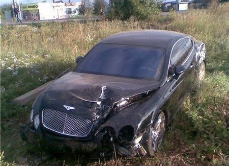 Bentley Continental GT Coupe crash