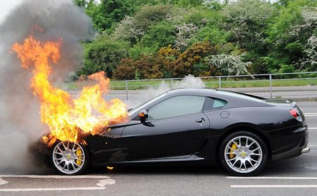 Ferrari 599 GTB Fiorano in flames