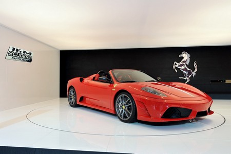 Ferrari Scuderia Spider 16M