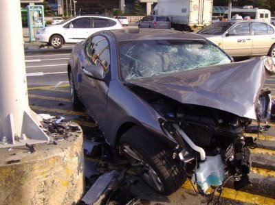 Hyundai Genesis Coupe Crash