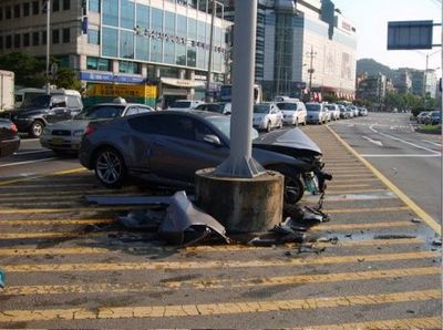 Hyundai Genesis Coupe Crash