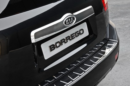 Kia Boreggo SUV