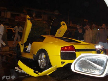 Lamborghini Murcielago LP640 crash