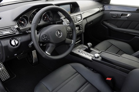 Mercedes-Benz E63 AMG 2010