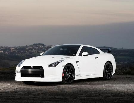 Nissan GT-R Chrome