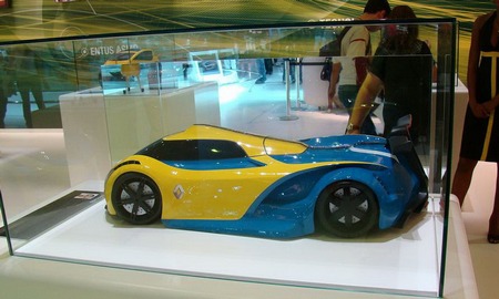 Renault Hybird Supercar