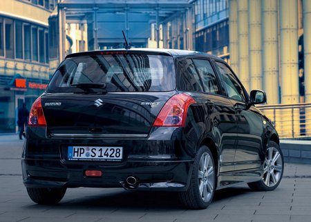 Suzuki Swift Black and White