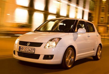 Suzuki Swift Black and White