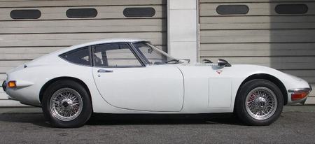 Toyota 2000GT