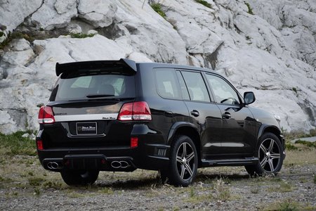 Toyota Land Cruiser Black Bison by Wald International