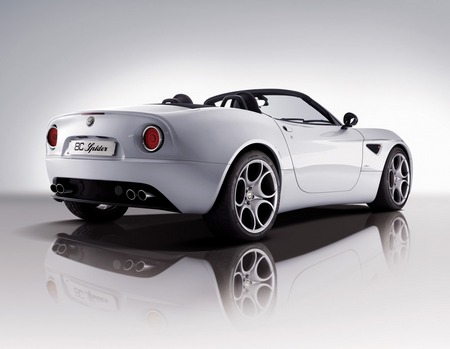 Alfa Romeo 8C Spider