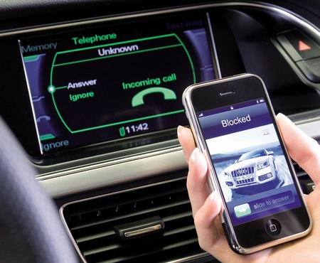 Audi Apple iPhone interface