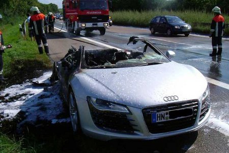 Audi R8 on fire