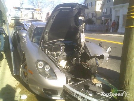 Porsche Carrera GT crash