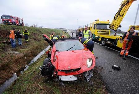 Ferrari F430 Spider crash