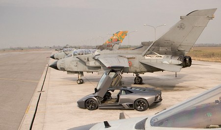 Lamborghini Reventon vs Panavia Tornado