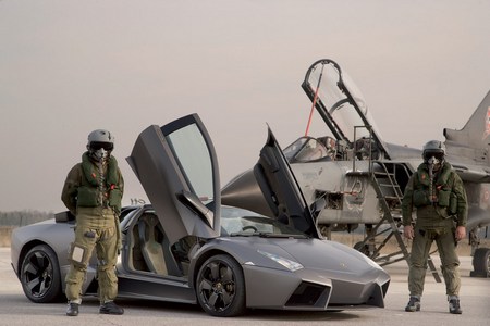 Lamborghini Reventon vs Panavia Tornado