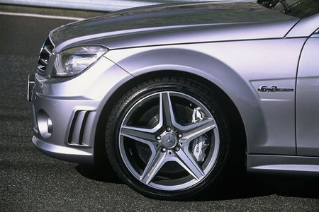 Mercedes-Benz C63 AMG