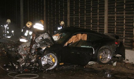 TechArt Porsche 911 crash